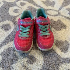 Little girls sketchers, size 11
